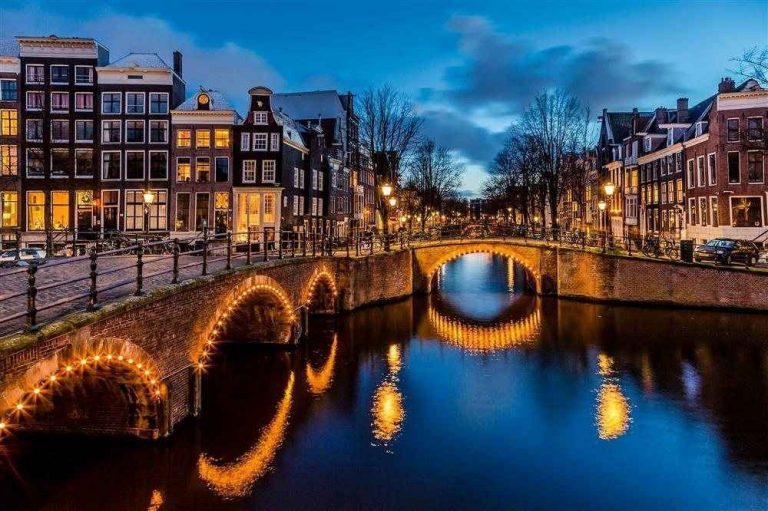 قنوات أمستردام Canals Of Amsterdam