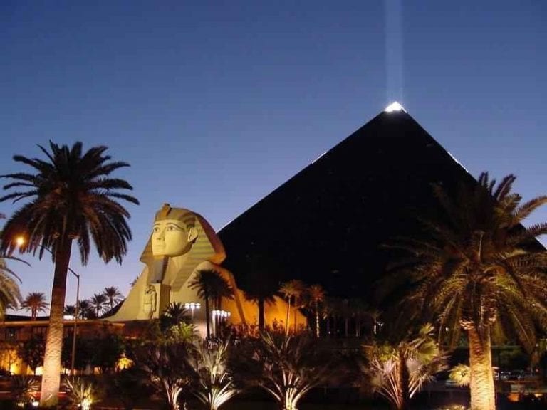 فندق الأقصر - Luxor Hotel