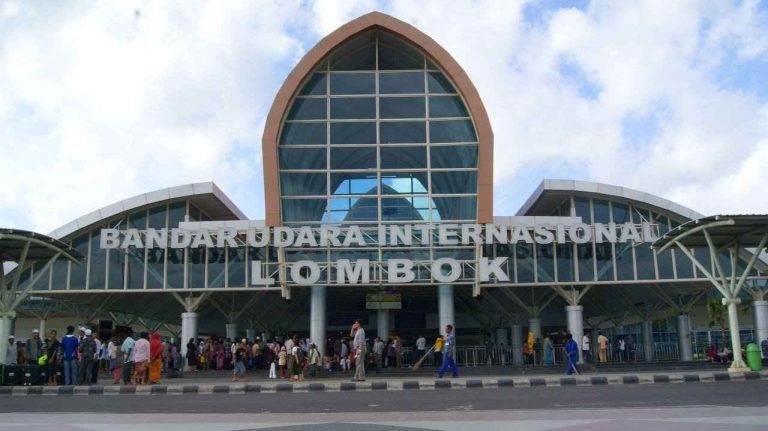 مطار لومبوك الدولي Lombok International Airport