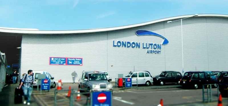 مطار لندن لوتن London Luton Airport