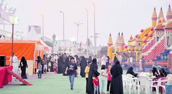 حضور مهرجان الباحة السياحي الصيفي Al Bahah Summer Tourism Festival