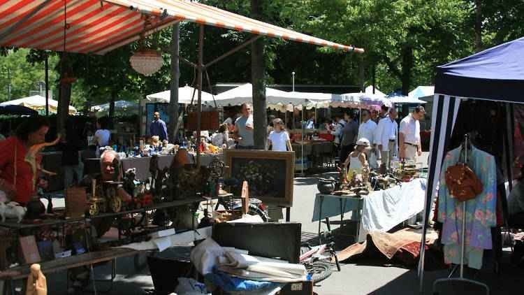 Burkliplatz Market