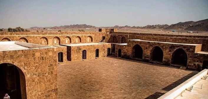 قلعة الأزلم Al Azlam Fort