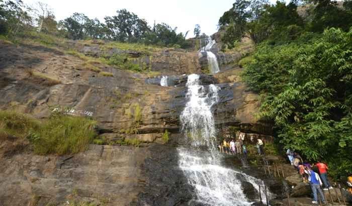 شلالات تشيابارا Cheeyapara Waterfalls