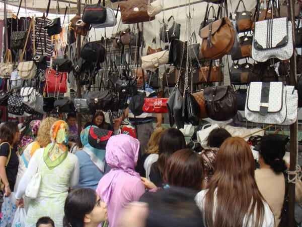 تعرف على ...عنوان سوق محمود باشا في تركيا...