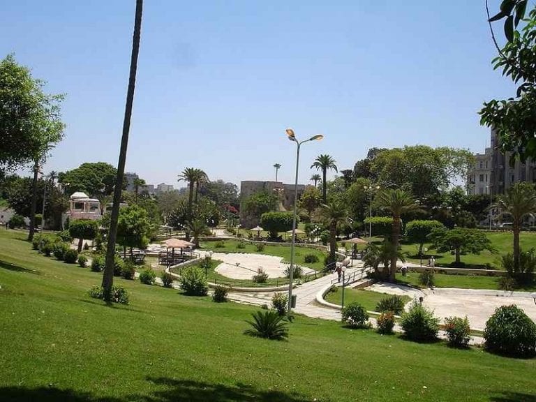- حديقة المنتزة..أشهر الأماكن الترفيهية ببورسعيد..