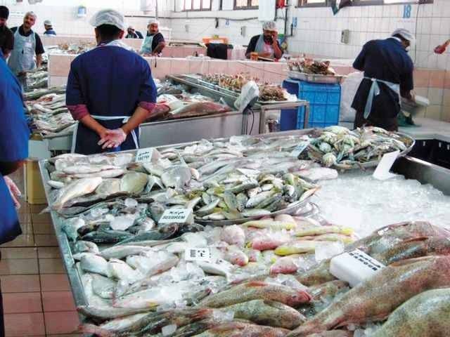 - سوق السمك..