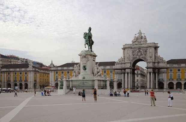  الميدان التجاري في لشبونة Praça do Comércio 