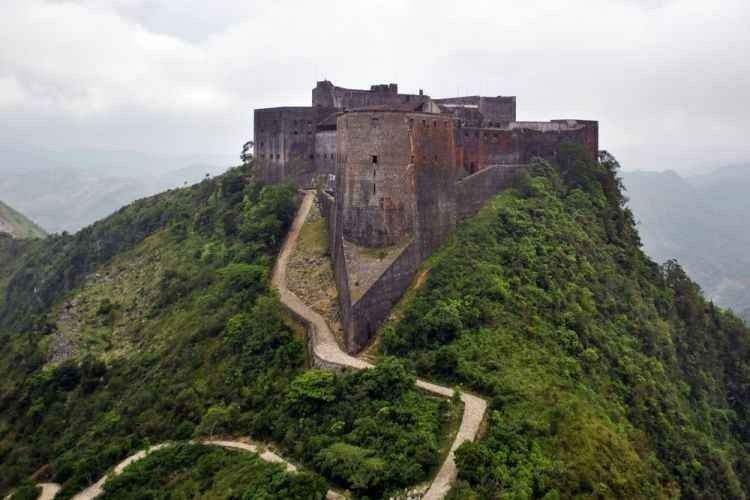 - قلعة "لافيريير" "Laferrière"..واحدة من أهم الاماكن السياحية في هايتى..