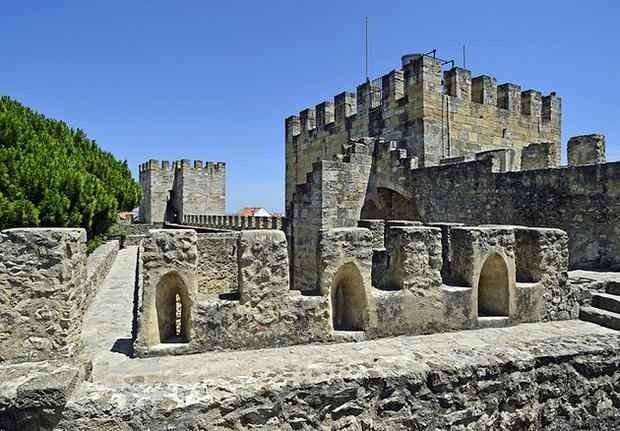قلعة ساو جورج São Jorge Castle