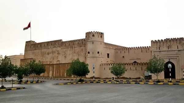 " حصن عبرى Ibri Castle " ..اهم معالم السياحة في الظاهرة ..