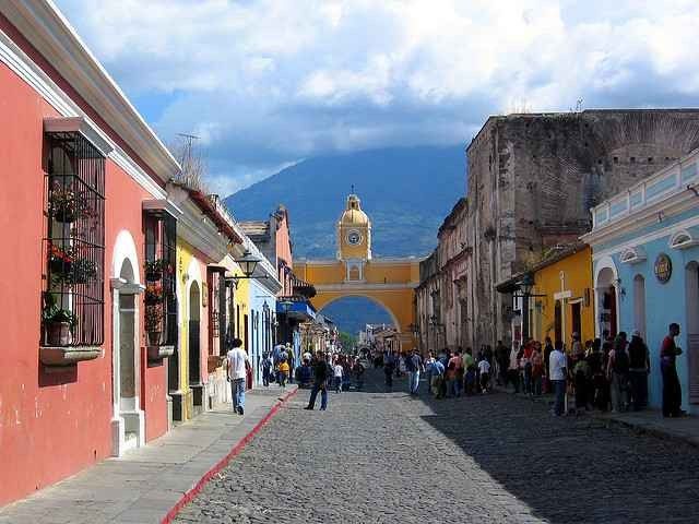 - قوس "سانتا كاتالينا Santa Catalina Arch"..