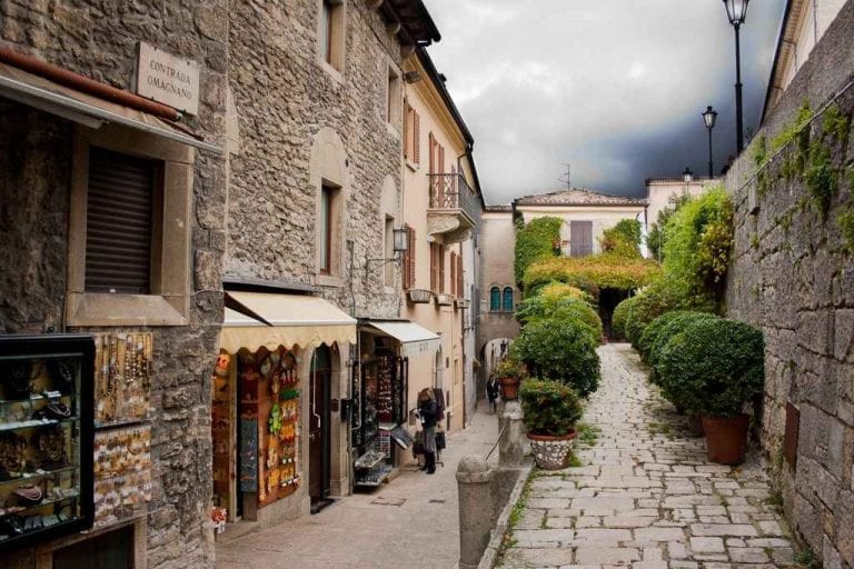 الاماكن السياحية في سان مارينو .. " المدينة القديمة Old Town of San Marino " ..