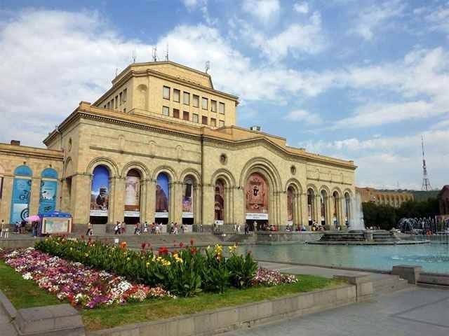 افضل الاماكن السياحية في يريفان History-Museum-of-Armenia-