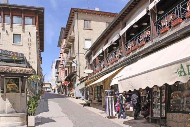 " أسواق سان مارينو San Marino markets" .. افضل اماكن السياحة في سان مارينو ..