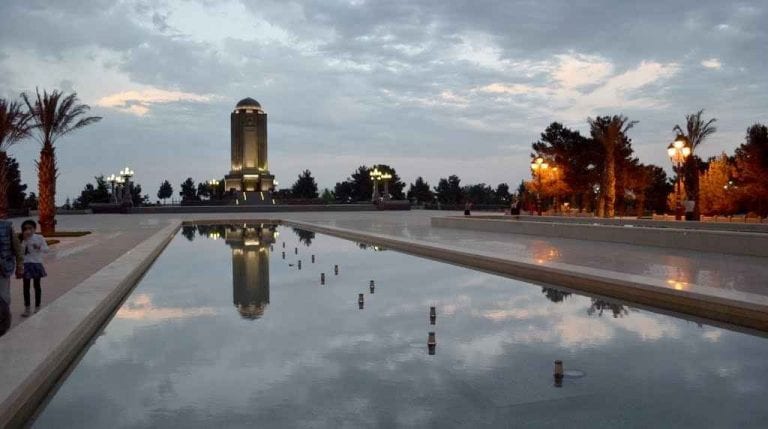 " ضريح الشاعر نظامي الكنجوي Nizami Ganjevi Mausoleum " .. أهم اماكن السياحة في كنجة اذربيجان ..