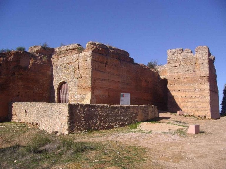 " قلعة  باديرن Paderne Castle " .. الاماكن السياحية في ألبوفيرا البرتغال ..