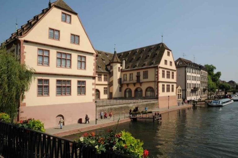 " متحف ستراسبورغ التاريخى Strasbourg Historical Museum .. افضل اماكن السياحة في مدينة ستراسبورغ ..