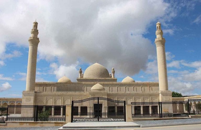 " مسجد Juma Mosque ".. افضل معالم السياحة في شاماخي أذربيجان ..