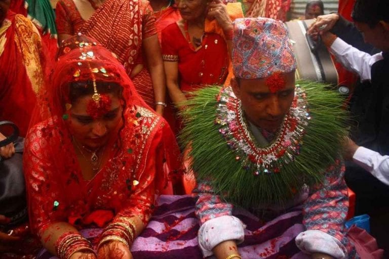 عادات و تقاليد الزواج فى نيبال ..