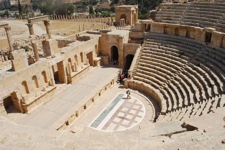 المسرح الجنوبي .. السياحة في جرشJerash