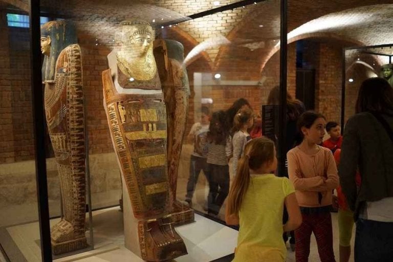 " متحف برلين المصري Egyptian Museum of Berlin " ..