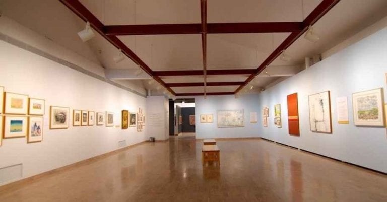  معرض مندل للفنون Mendel Art Gallery