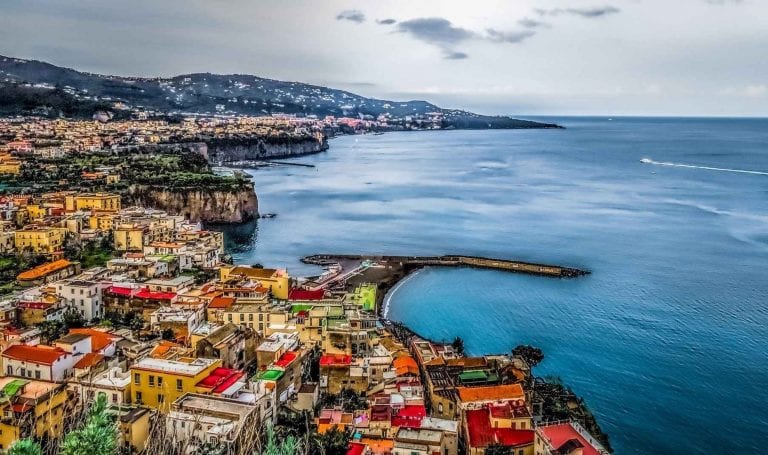 مدينة سورينتو Sorrento