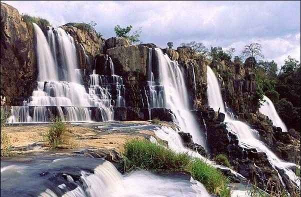 " شلالات داتانلا Waterfalls Datanla " ..