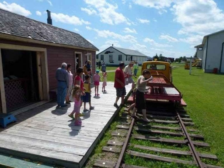  متحف ساسكاتشوان للسكك الحديد Saskatchewan Railway Museum 