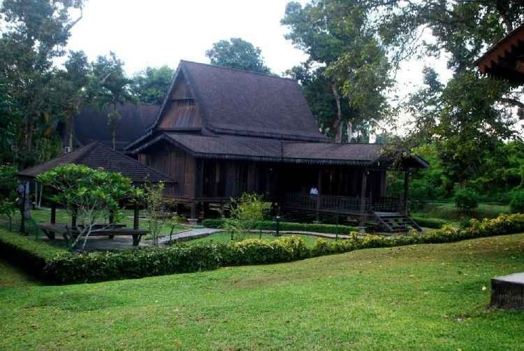 " قلعة جوهور Johor Castle " ..