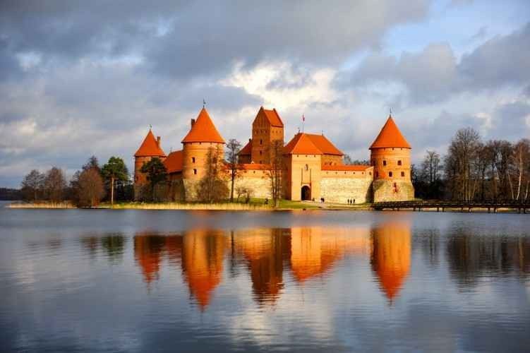  قلعة جزيرة تراكاى Trakai Island Castle