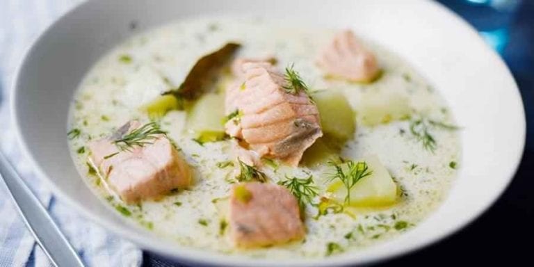 شوربة سمك السالمون - الأكلات المشهور في فنلندا Finland