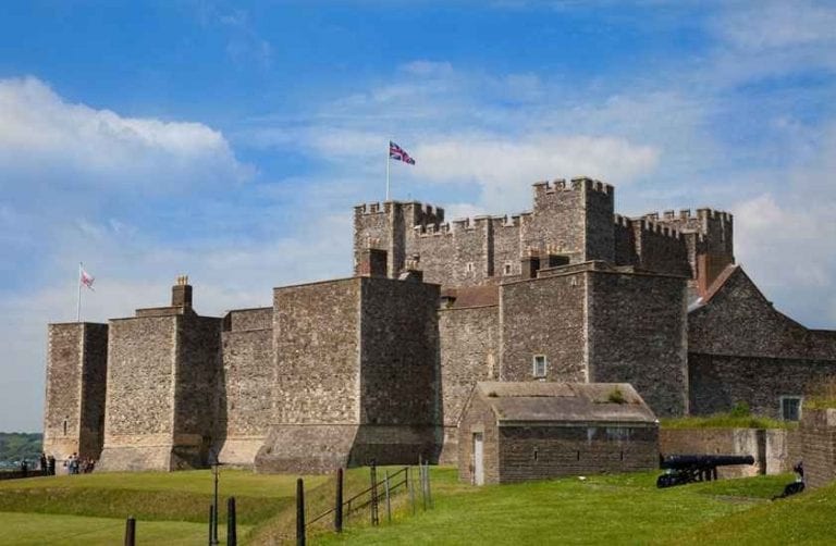 قلعة دوفر Dover Castle
