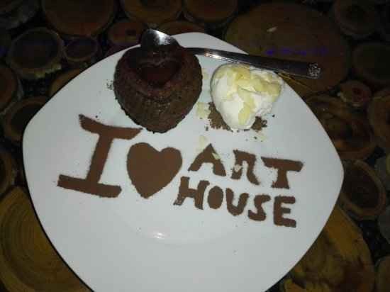 مطعم Art House