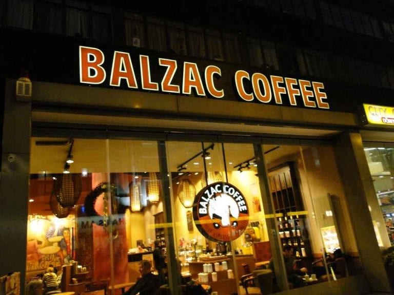 مقهي Balzac coffee - مقاهي في هامبورغ Hamburg