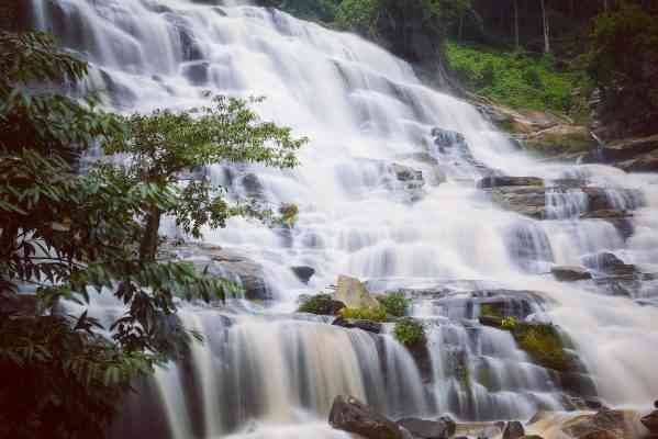 الذهاب في رحلة لزيارة الشلالات وأعلي جبال تايلاند - الأنشطة السياحية في شنغماي Chiang mai