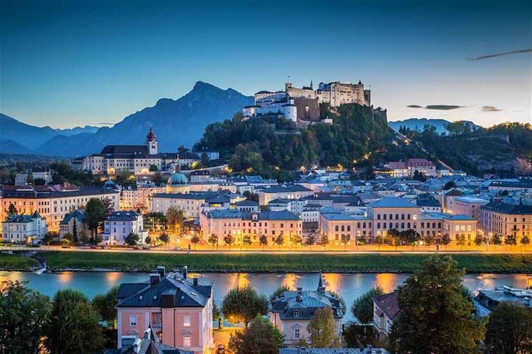 المناطق السياحية القريبة من سالزبورغ Salzburg