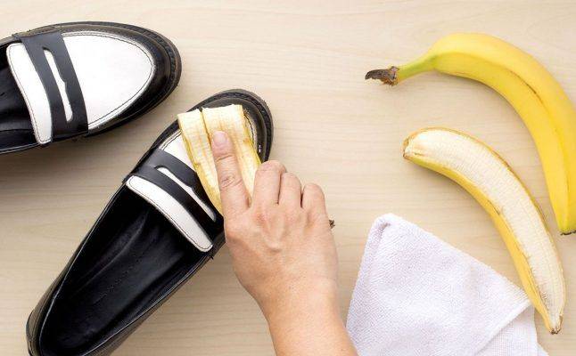 استخدامات قشر الموز لتلميع الأحذية