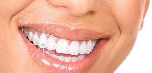 تحذيرات عند استعمال بيكربونات الصوديوم علي الاسنان 