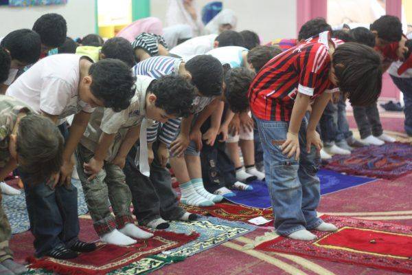 الصلاة ومكانتها - أهمية الصلاة للأطفال