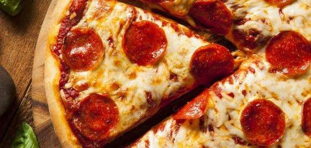 طريقة البيتزا بالجبن والبروكلي - طريقة عمل البيتزا