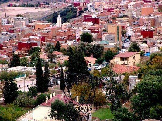 معلومات عن مدينة خنيفرة المغرب