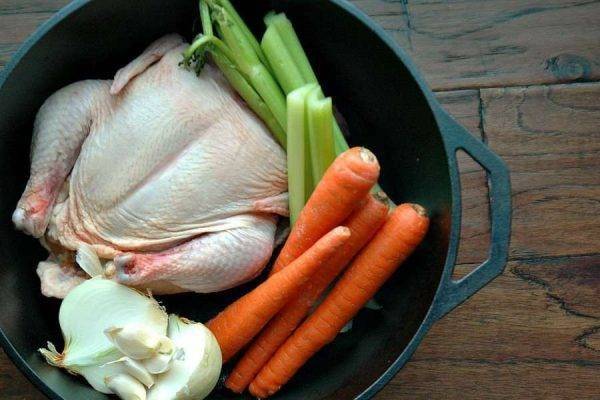 طريقة عمل مرقة الدجاج للنفاس