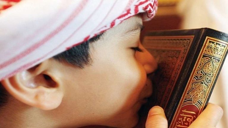 قصص للأطفال عن حب القرآن... إليك بعض القصص عن حب القرأن من أجل ... 