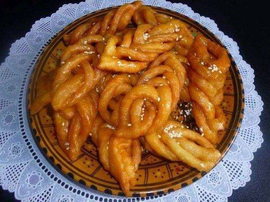 الحلويات المشهورة في الجزائر