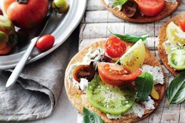 Heirloom tomato tarte fine - أسماء مقبلات غربية بالإنجليزي