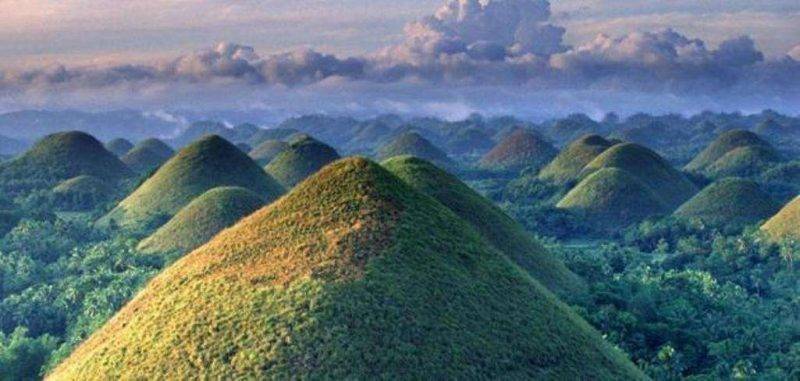 تلال الشوكولاتة - الأنشطة والأماكن السياحية في جزيرة بوهول الفلبين