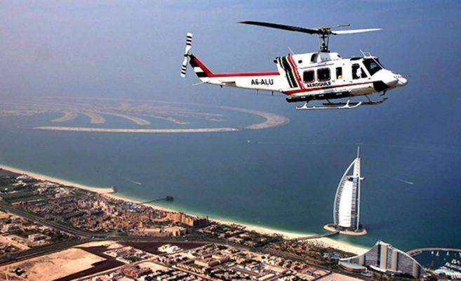 جولة طائرة الهليكوبتر فوق مدينة دبي
