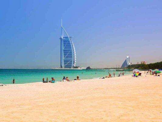 شواطئ دبي - السياحة في دبي في شهر مايو